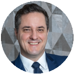 Da impossibilidade da compensação de ofício de créditos tributários com débitos parcelados