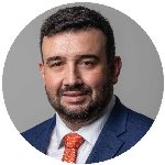 Desbravando fronteiras jurídicas: propriedade de escritórios de advocacia nos EUA por pessoas não-licenciadas nos país