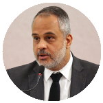 Carlos Gustavo Direito