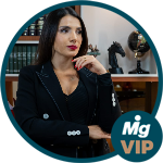 Letícia de Mello Letícia de Mello