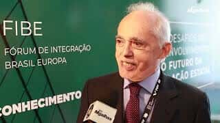 Raimundo Carreiro - Embaixador do Brasil comemora desempenho na pandemia: "país que mais vacinou"