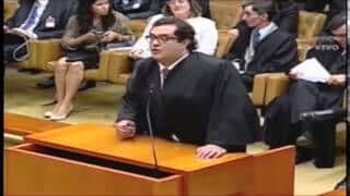 Ministro JB manda advogado de Genoino sair do plenário