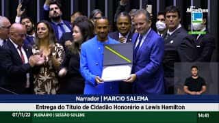 Câmara concede título de cidadão honorário a Lewis Hamilton Câmara concede título de cidadão honorário a Lewis Hamilton