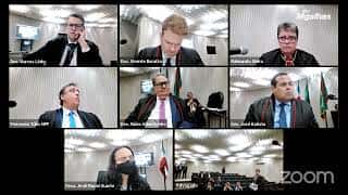 Juiz é repreendido por ir ao TRE/BA com carro de propaganda a ACM Neto Juiz é repreendido por ir ao TRE/BA com carro de propaganda a ACM Neto