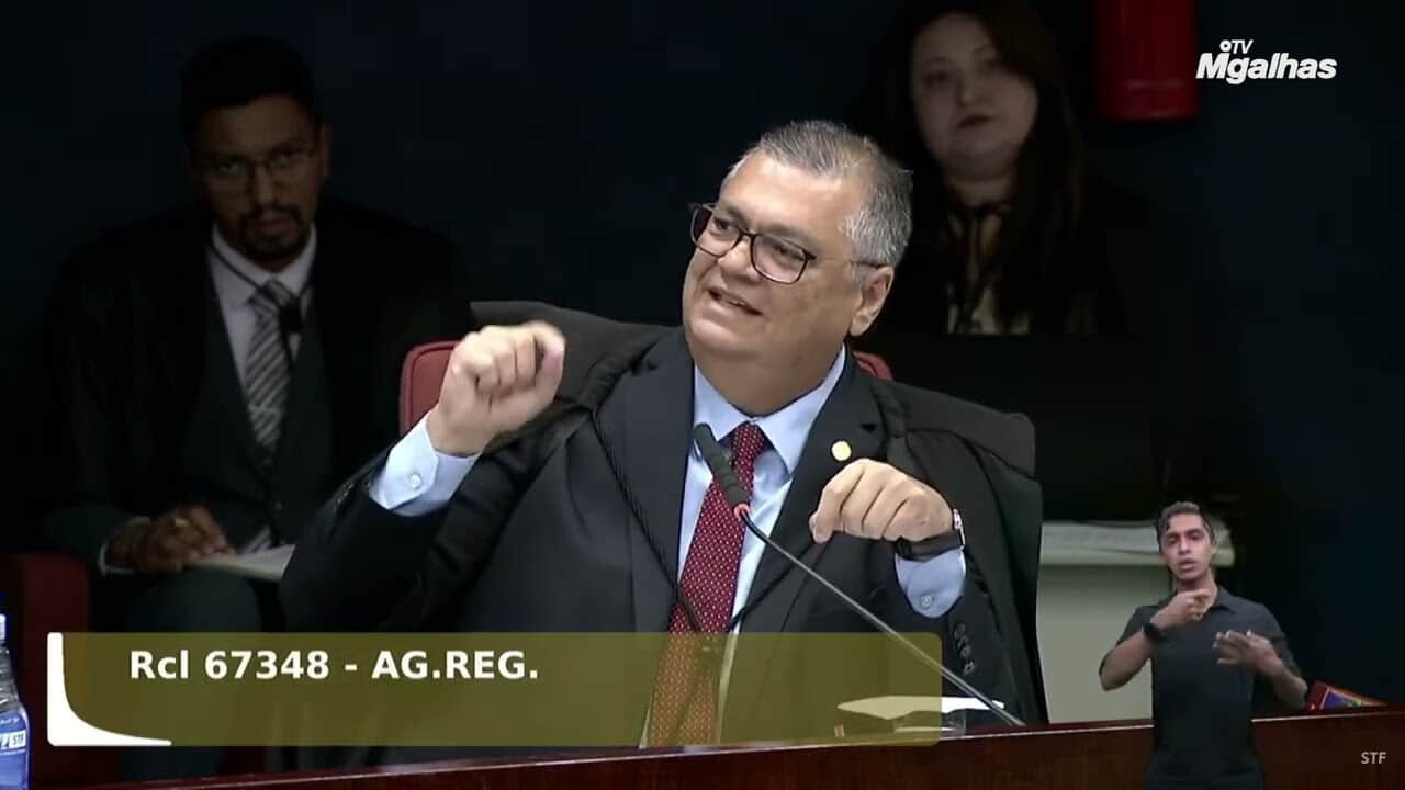 Ministro Dino diz que STF deveria rever pejotização por má interpretação do precedente da Corte