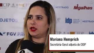 Mariana Hemprich - Experiência Internacional