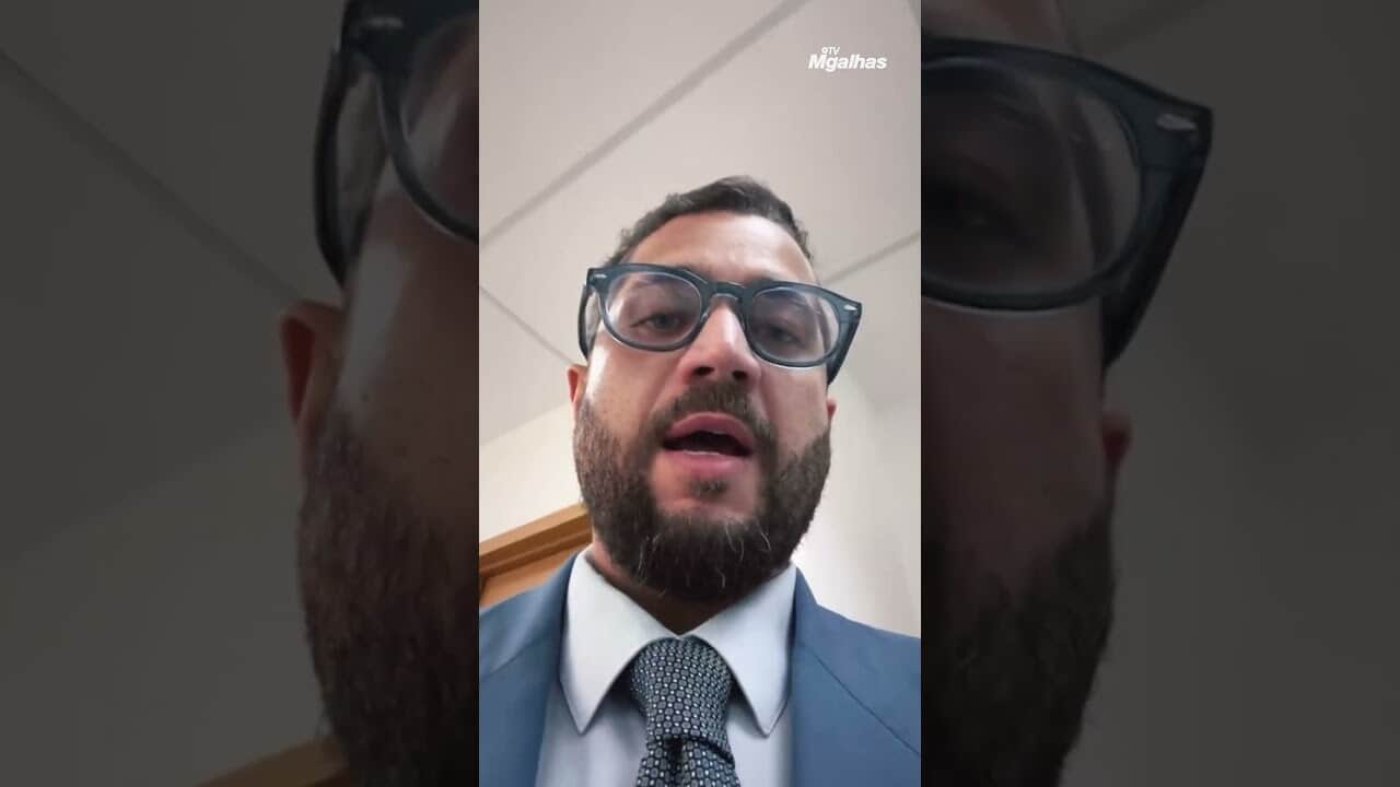 Advogado denuncia cadeira isolada destinada a pessoas gordas em Fórum de Salvador/BA