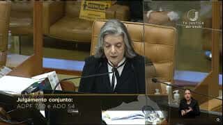 Cármen Lúcia registra piora na fiscalização do Meio Ambiente nos últimos três anos Cármen Lúcia registra piora na fiscalização do Meio Ambiente nos últimos três anos