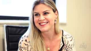 Vivian Ceneviva - Advogada é garota-propaganda do aplicativo Smule Sing!