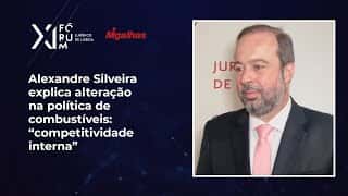Alexandre Silveira explica alteração na política de combustíveis: "competitividade interna"