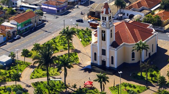 Reforma de praça de município de SP é suspensa por falta de audiência pública