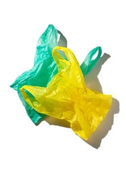 ACP pede volta de distribuição gratuita de sacolas plásticas em supermercados
