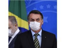 Juristas acionam PGR contra Bolsonaro por atraso no plano de vacinação contra a covid-19