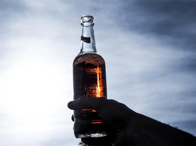Plano deve custear clínica de reabilitação a dependente de álcool Plano deve custear clínica de reabilitação a dependente de álcool