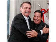 TSE tem 3 votos contra cassação da chapa Bolsonaro-Mourão