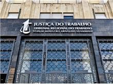 Pleno do TRT-1 aposenta juízes suspeitos de infrações funcionais
