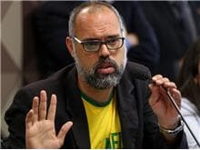 Ministro Moraes cobra governo sobre extradição de Allan dos Santos