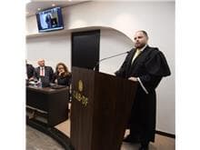 Delegado pede prisão de advogado do youtuber Klebim; OAB desagrava