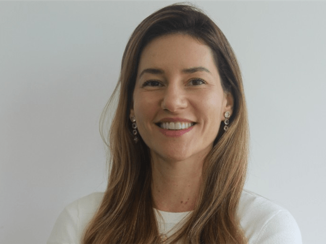 Bianca Rothschild possui 20 anos de experiência nos setores público e privado e atuará nos times de consultoria e contencioso tributário, auxiliando igualmente as práticas de energia e infraestrutura. (Imagem: Divulgação)