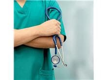Entra em vigor lei que institui piso salarial para enfermagem