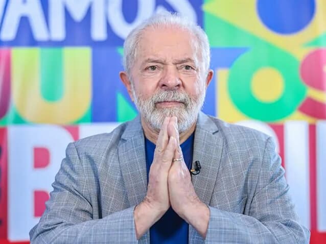 TSE manda bolsonaristas apagarem fake news de que Lula persegue igreja