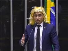 Transfobia: Entidades e deputados acionam STF contra Nikolas Ferreira