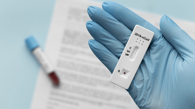 Farmácia pagará insalubridade a empregada que aplicava testes de covid