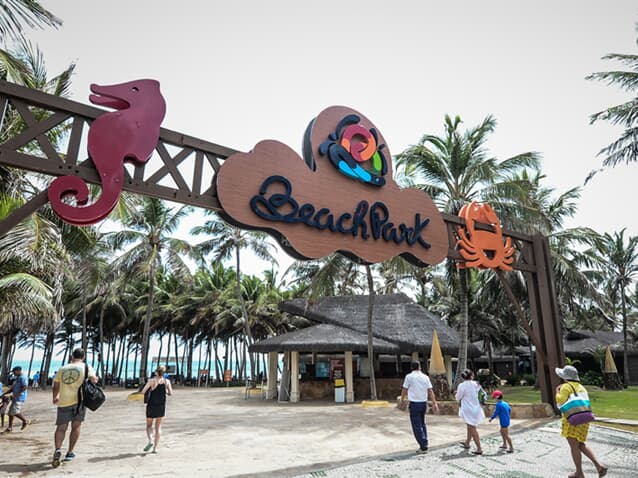 Taxa abusiva: Beach Park é condenado a devolver valor pago em contrato