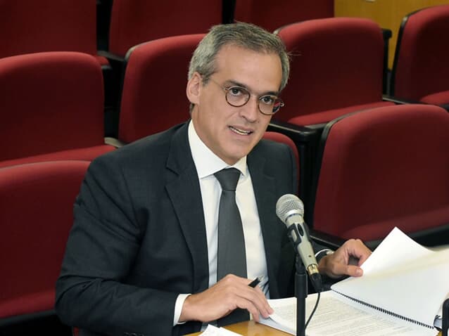 Rodrigo Fragoso na defesa da tese de doutorado "O crime de gestão temerária de instituição financeira". (Imagem: Divulgação Fragoso Advogados)