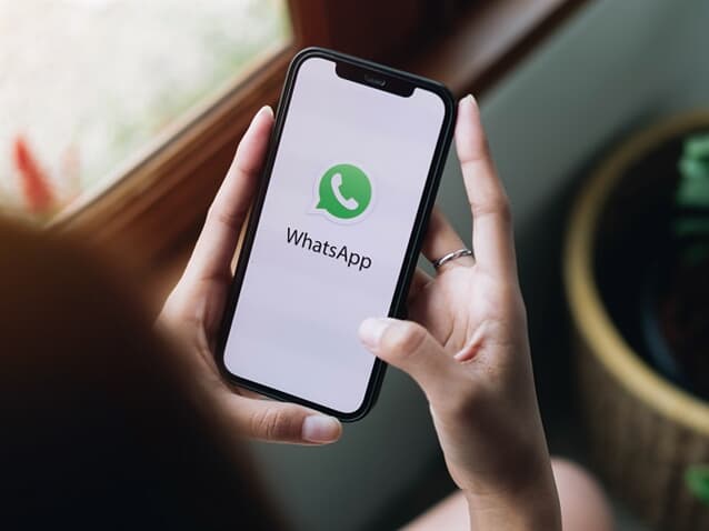 Facebook deve reativar WhatsApp de empresa bloqueada sem motivo