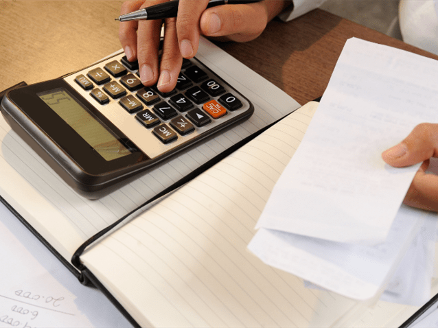 Taxa abusiva: Financeira restituirá valor de bem apreendido por dívida