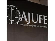 "Profunda surpresa": Ajufe critica decisão que afastou magistrados da Lava Jato