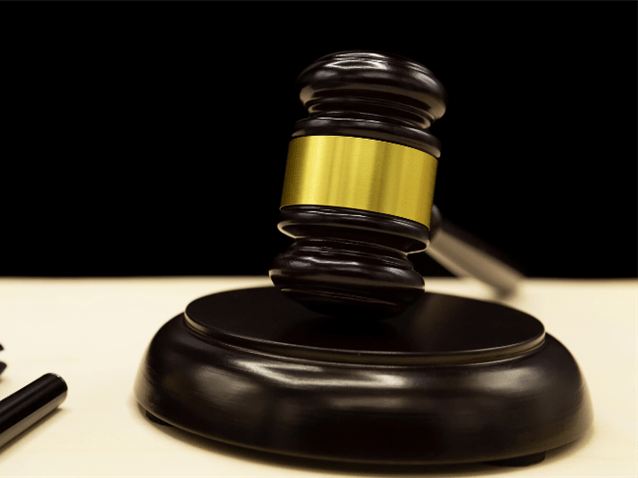 Lei de improbidade: Empresa é absolvida em dispensa de licitação