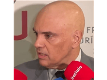 Moraes defende manutenção de foro privilegiado mesmo após mandato