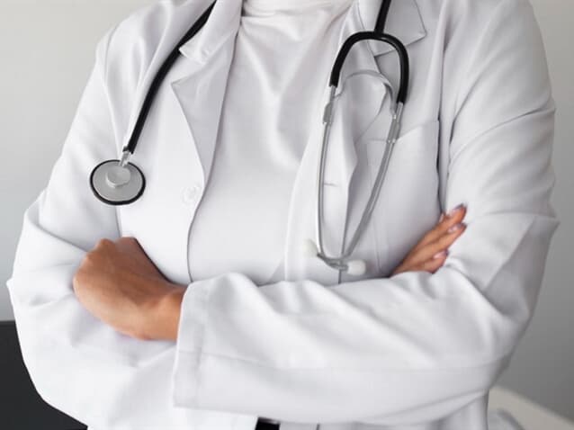 Médica que atua em área carente terá abatimento de 1% no Fies