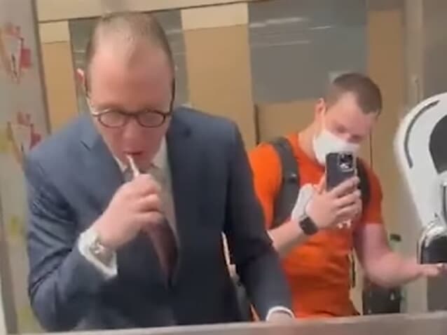 (img)