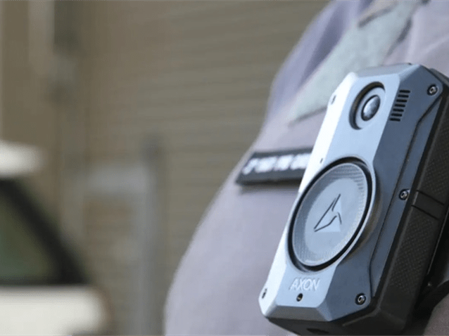 Comissão de Segurança Pública da OAB/SP recomenda reforço no uso de câmeras corporais por agentes de segurança pública. (Imagem: Rovena Rosa/Agência Brasil)