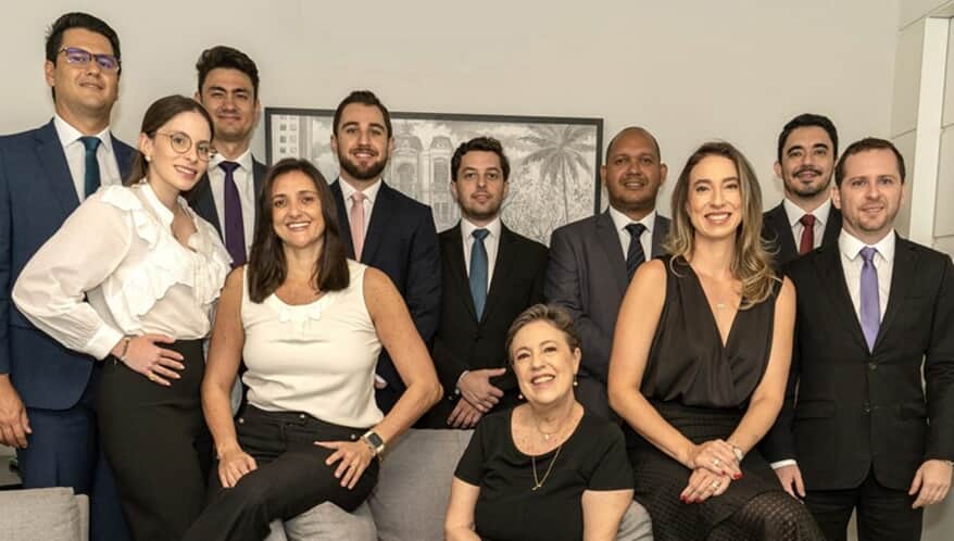 Equipe de Cláudia Seixas Sociedade de Advogados. (Imagem: Divulgação)