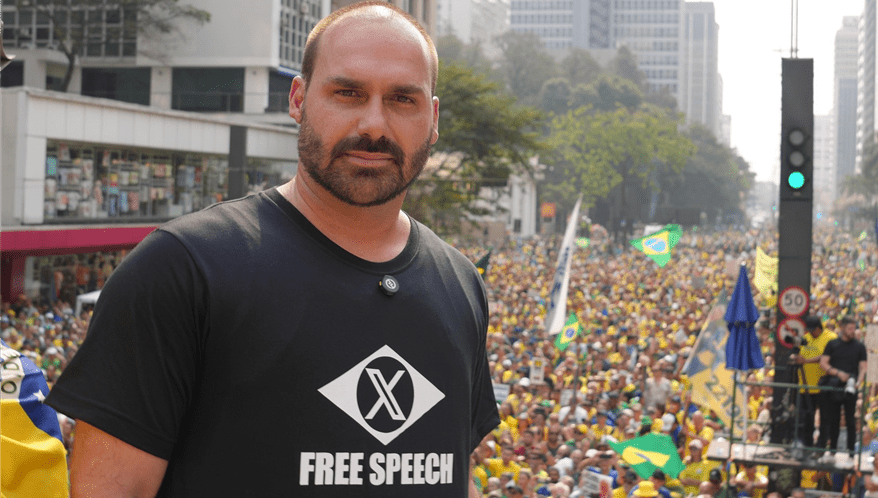  (Imagem: Reprodução/Facebook)