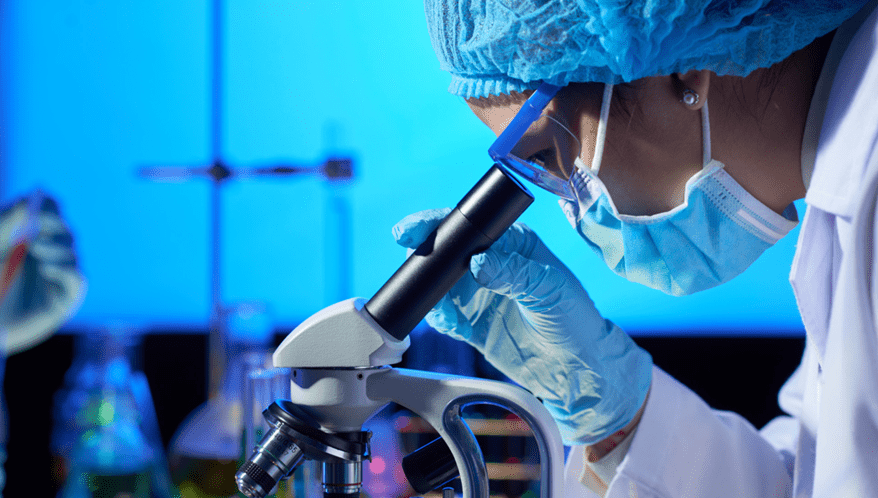 Lei que regulamenta pesquisas científicas com seres humanos é questionada no STF.  (Imagem: Freepik)