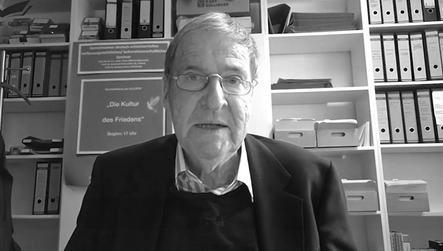 Jurista alemão Peter Habërle consolidou-se como referência no Direito Constitucional.  (Imagem: Reprodução/YouTube PPGD Unimar)