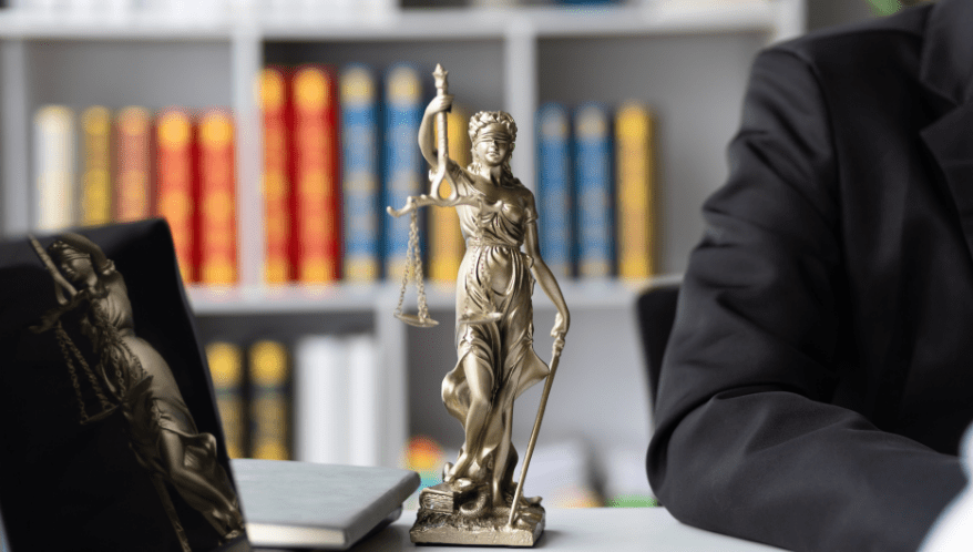 STJ absolveu ex-presidente de Câmara de MS por falta de dolo em nomeações para cargos comissionados.  (Imagem: Freepik)