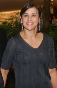 OAB/RJ suspende inscrição de Adriana Ancelmo