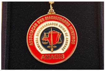 Amagis homenageia autoridades com a Comenda desembargador Guido de Andrade
