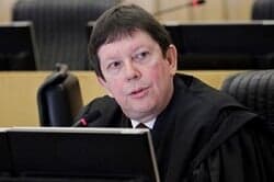 Demissão no brasil de funcionário contratado no exterior pelo mesmo... - migalhas