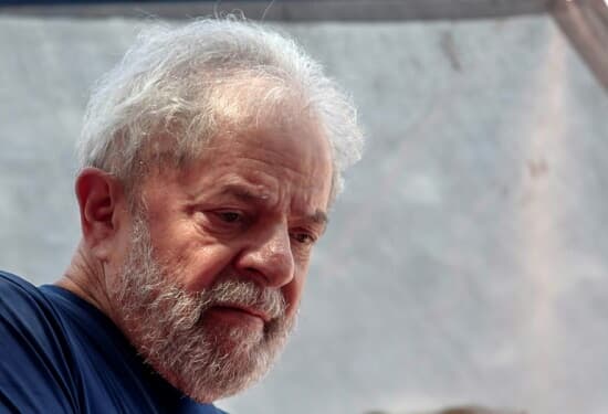 Lewandowski autoriza imprensa a entrevistar lula na prisão - migalhas